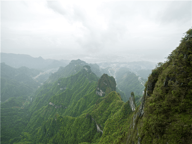 [노옵션/노팁/쇼핑1회] 장가계/원가계 5박6일 [칠성산/황룡동굴/백룡VIP] 썸네일 이미지